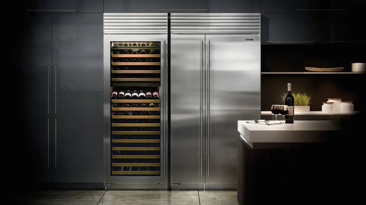 Appliance and refrigeration service in a Los Angeles home